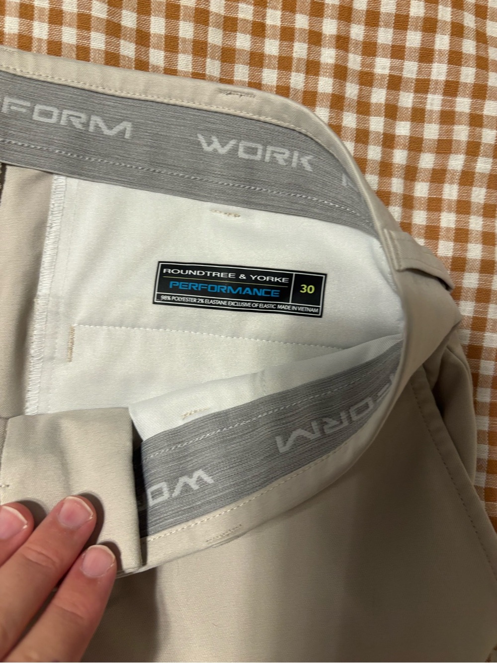 Roundtree & Yorke Light Gray Men’s Shorts - Picture 4 of 4
